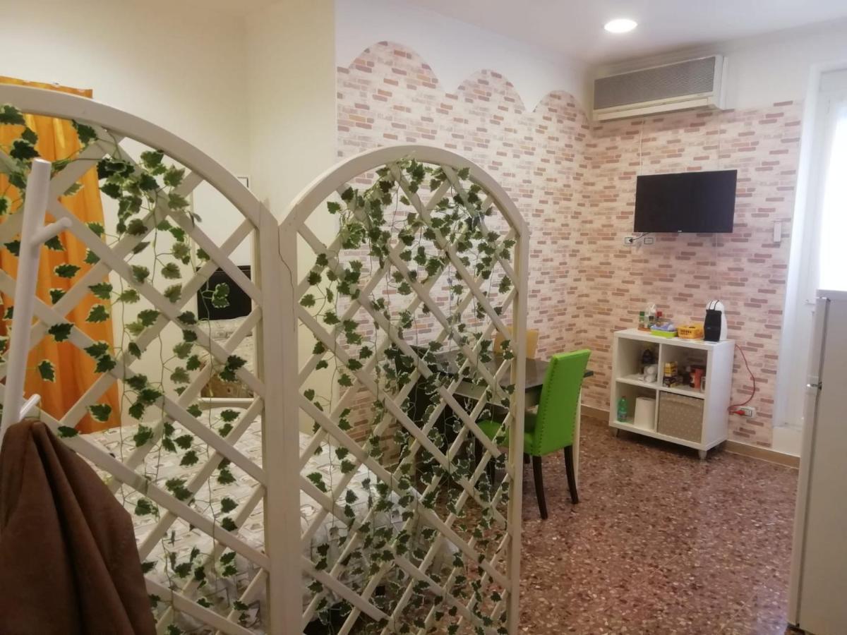 Apartment Urbino 33 Rome