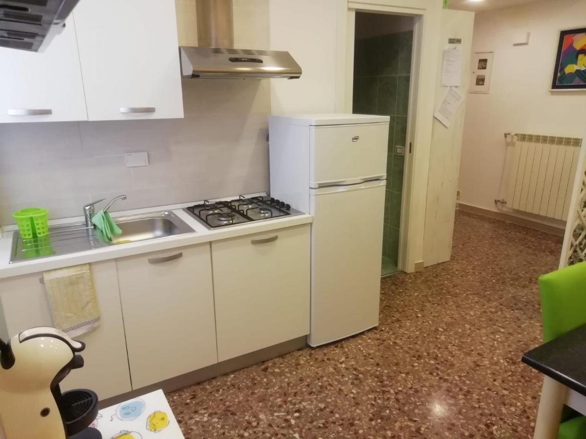 Urbino 33 Rome