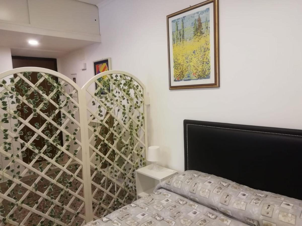 Urbino 33 Apartment *