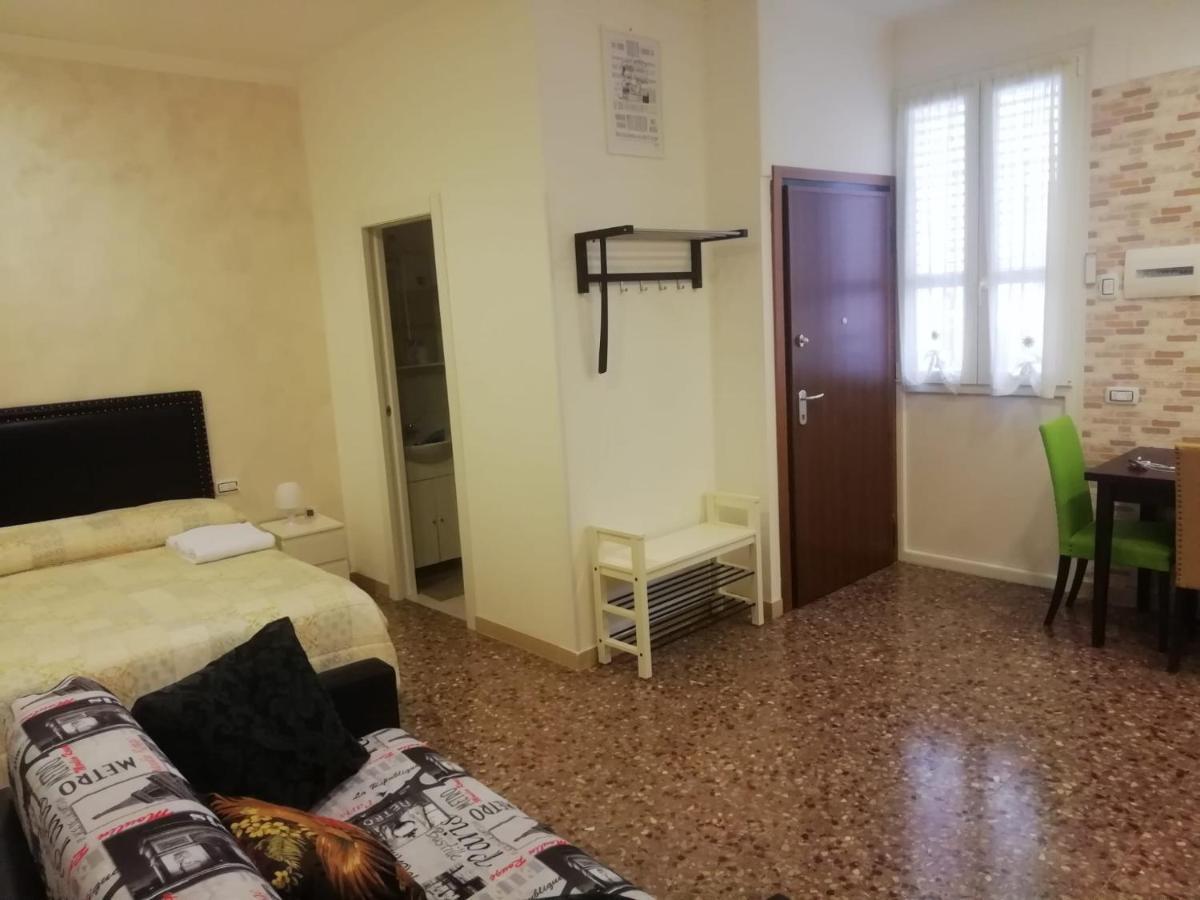 Apartment Urbino 33 Rome